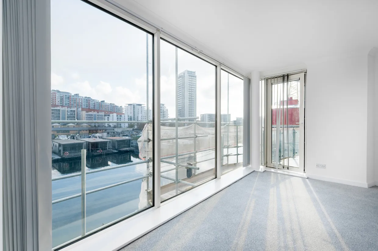 Boardwalk Place, London, E14 photo 3