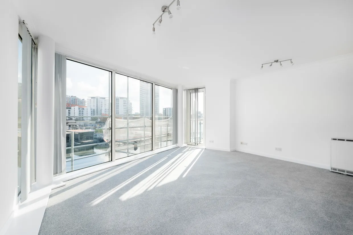 Boardwalk Place, London, E14 photo 10