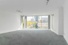 Boardwalk Place, London, E14 photo 11