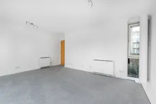 Boardwalk Place, London, E14 photo 14