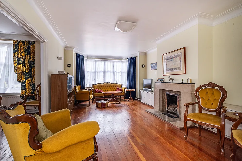 Portsmouth Road, London, SW15 photo 4