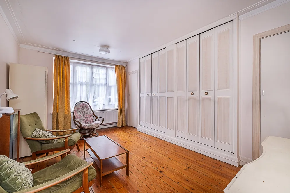 Portsmouth Road, London, SW15 photo 10