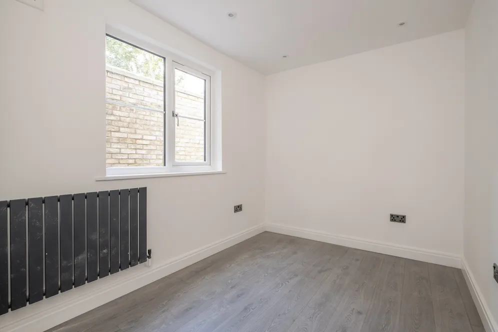 Ferndale Road, London, SW4 photo 8
