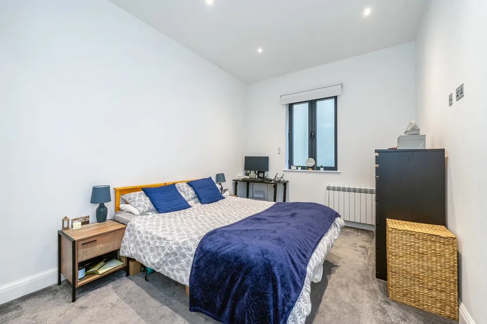 Gunnersbury Avenue, Ealing, W5 photo 6