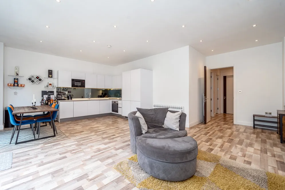Gunnersbury Avenue, Ealing, W5 photo 10