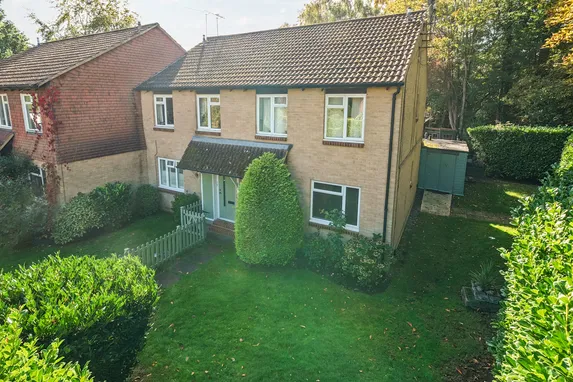 Alterton Close, Woking, GU21
