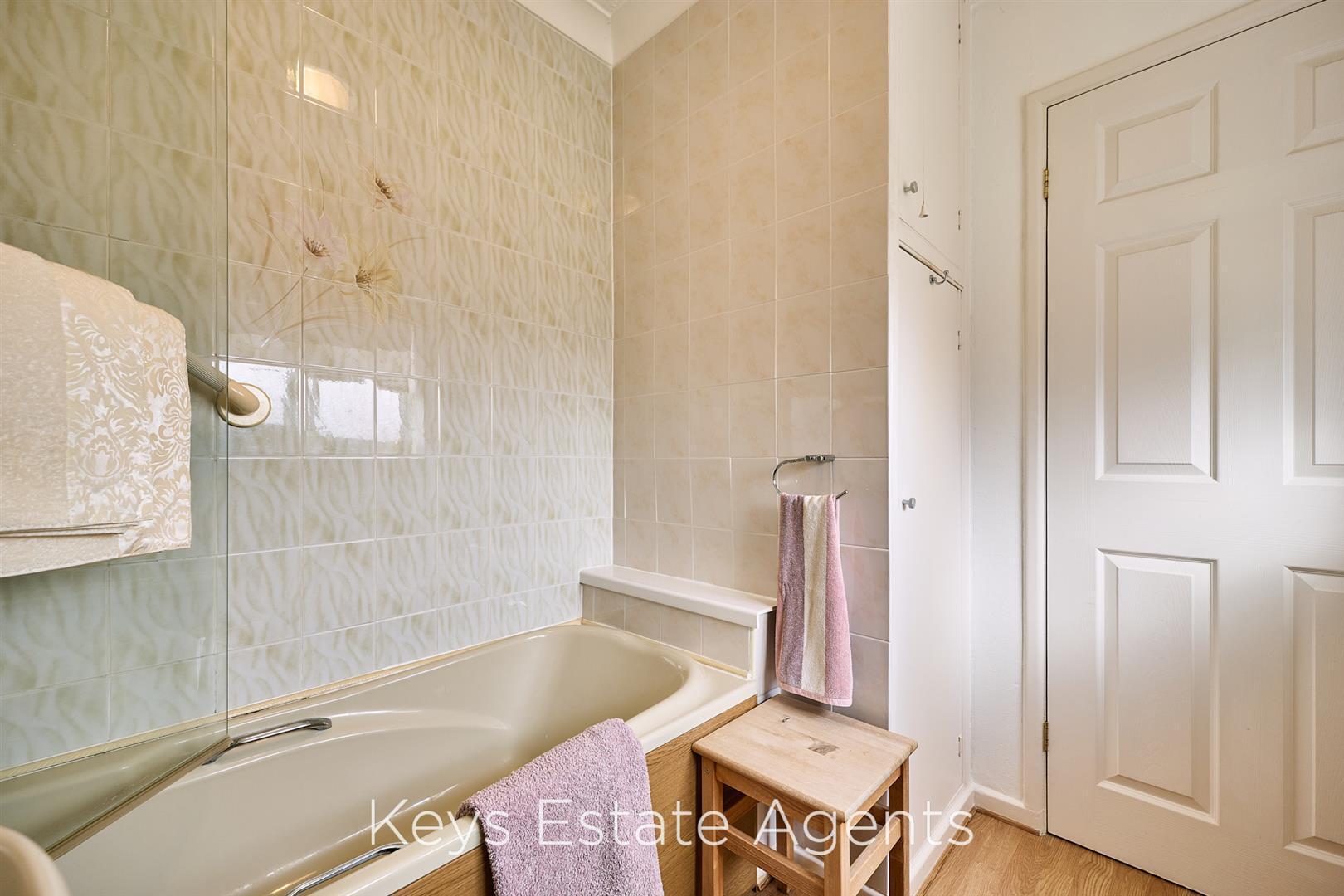 Bridgwood Road, Blythe Bridge, Stoke-On-Trent Image 26