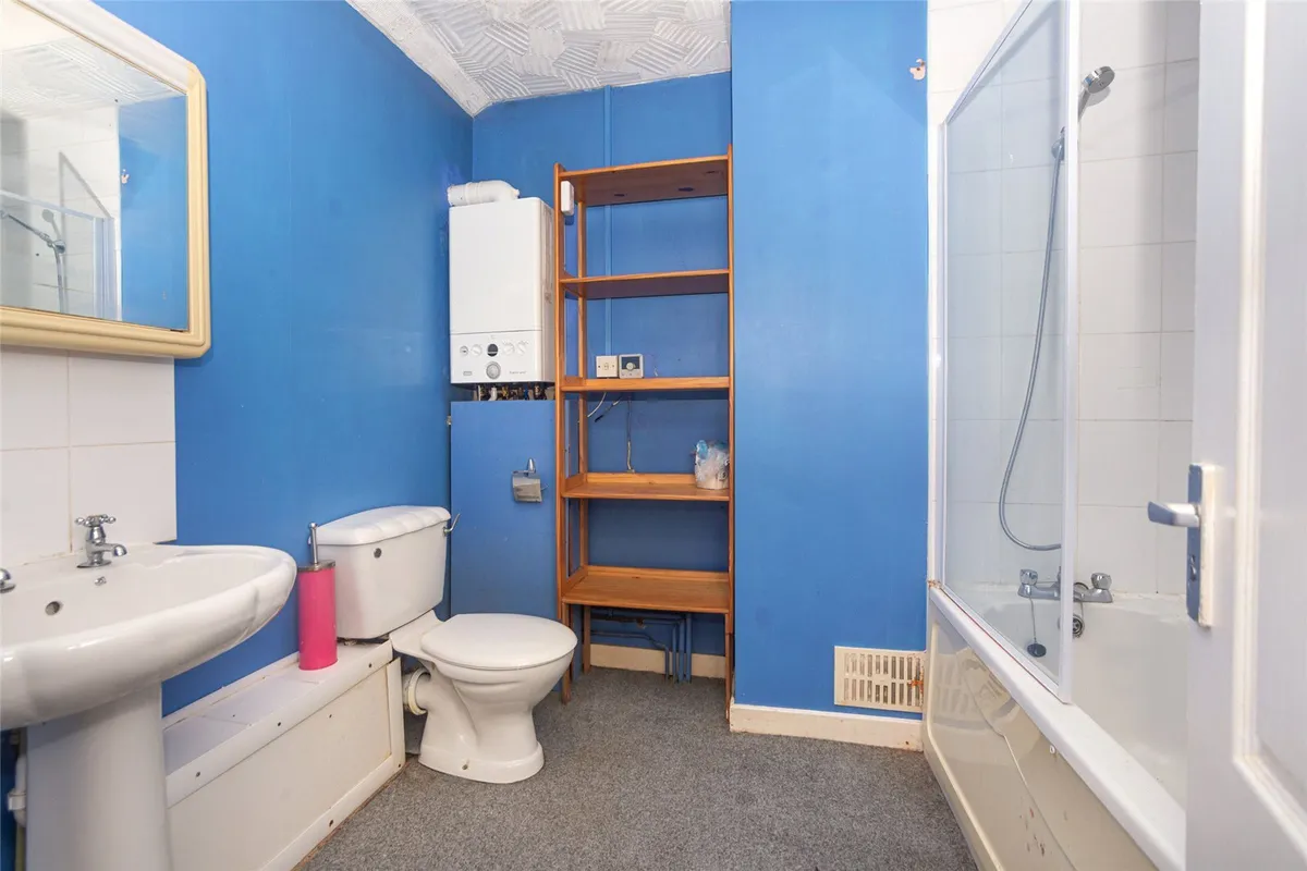 Caernarfon Road, Bangor, Gwynedd, LL57