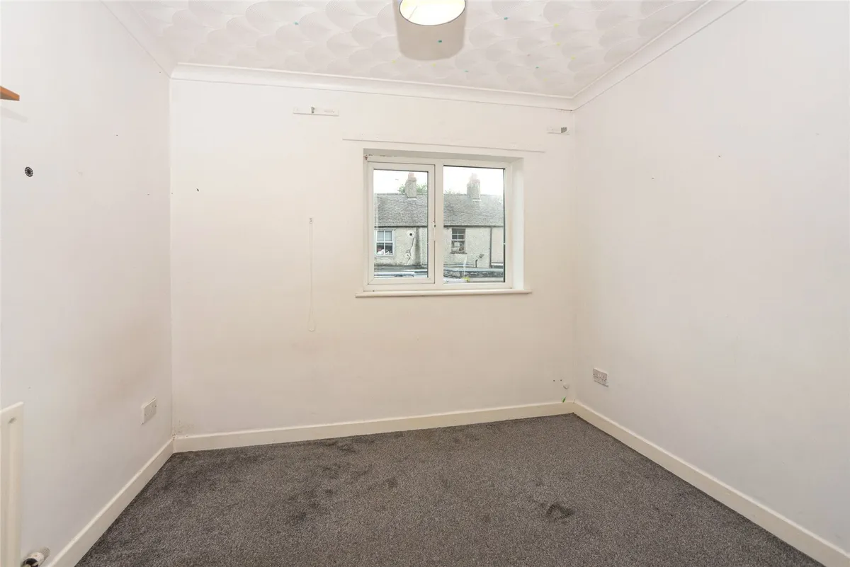 Caernarfon Road, Bangor, Gwynedd, LL57