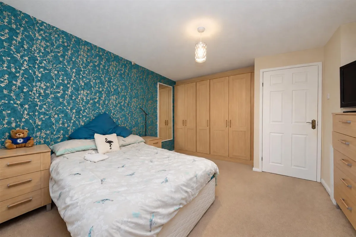 Long Arrotts, Hemel Hempstead, Hertfordshire, HP1 3EY