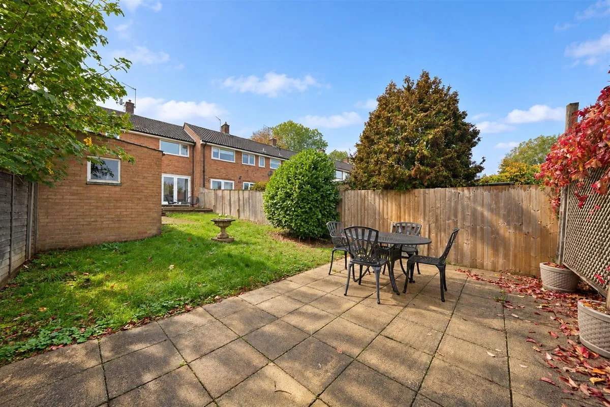 Long Arrotts, Hemel Hempstead, Hertfordshire, HP1 3EY