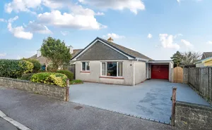 Barton Close, Helston, Cornwall, TR13 photo