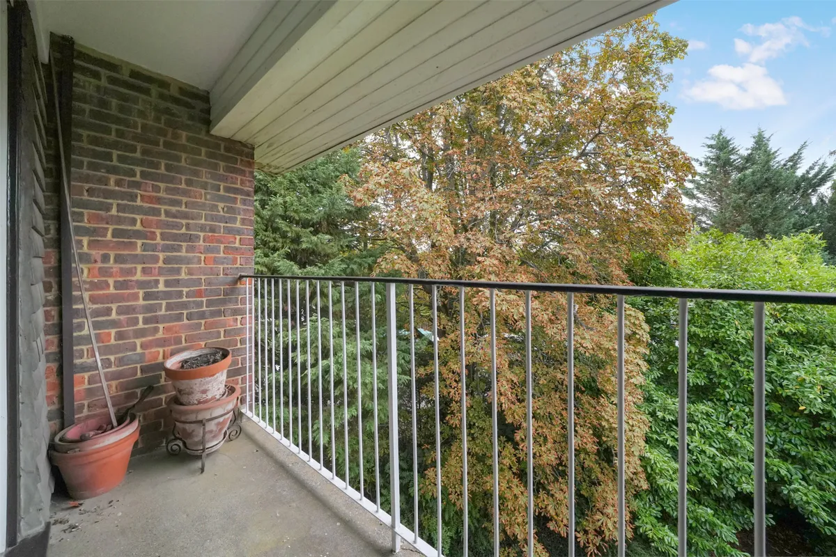Somers Close, Reigate, Surrey, RH2