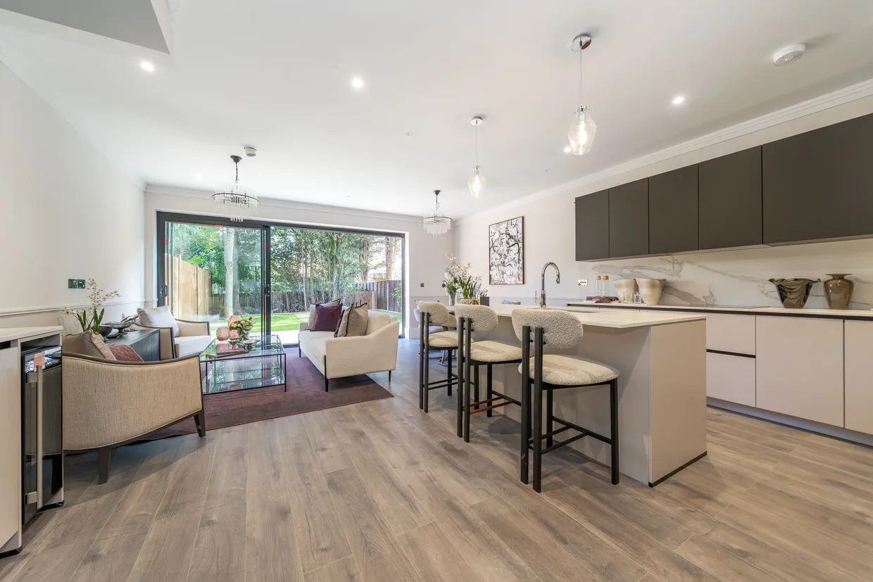 Leopold Road, London, W5 photo 1