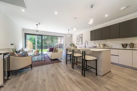 Leopold Road, London, W5