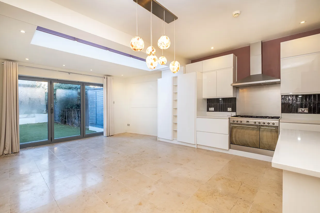 Wilna Road, London, SW18 photo 2