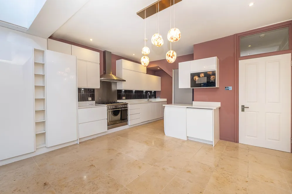 Wilna Road, London, SW18 photo 5