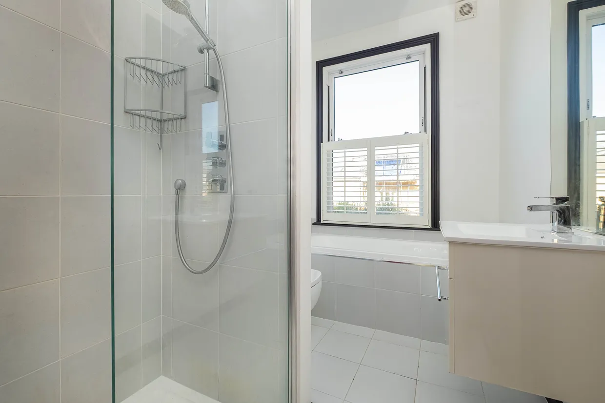 Wilna Road, London, SW18 photo 10