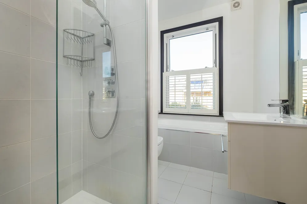 Wilna Road, London, SW18 photo 10