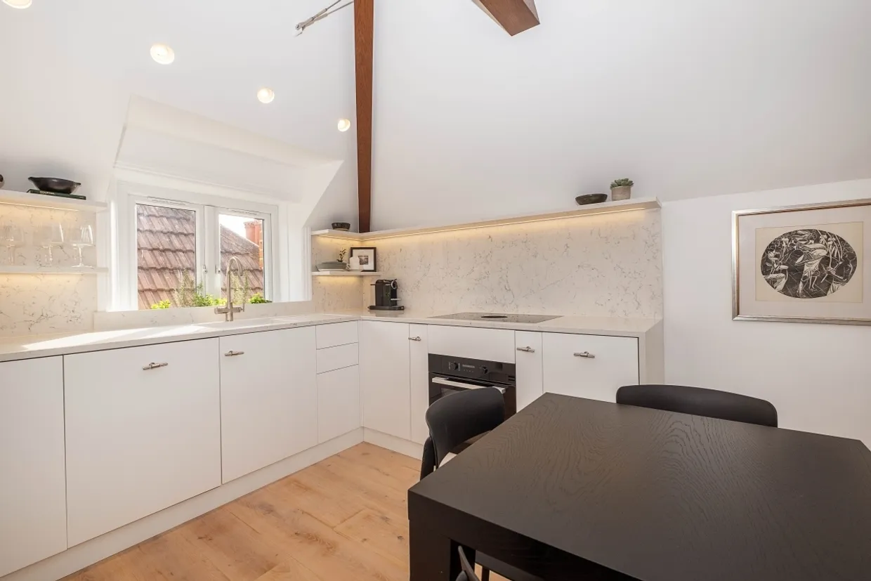 Strawberry Hill Road Twickenham TW1 photo 2