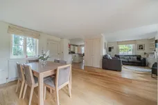 Ewhurst Park Tadley RG26 photo 5