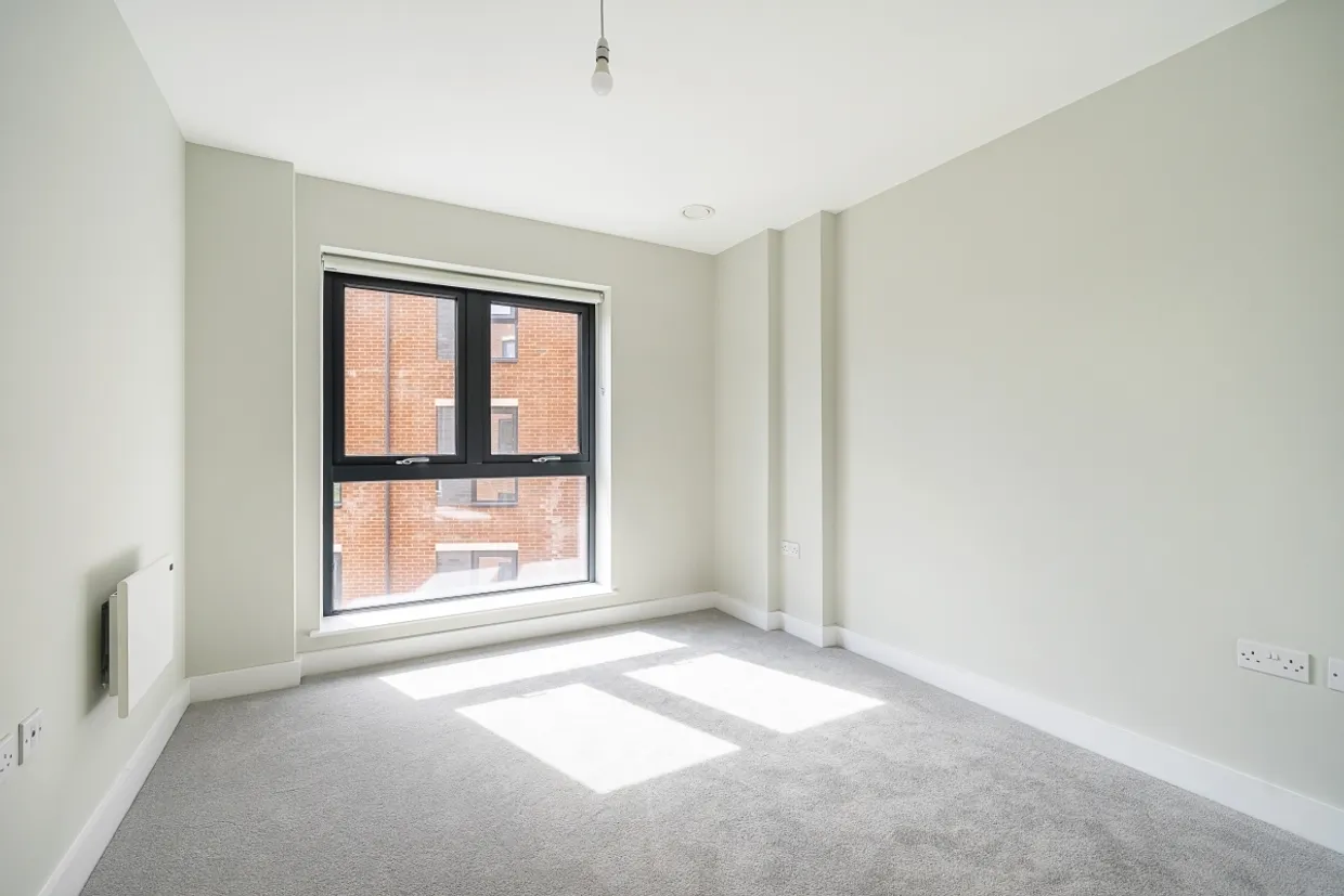 Highfield Avenue Newbury RG14 photo 9