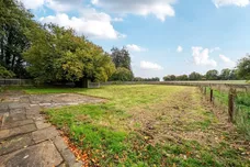 Ewhurst Park Tadley RG26 photo 14