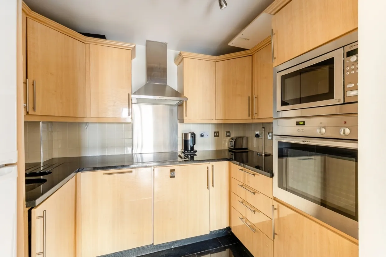 Cavalier House Ealing W5 photo 10