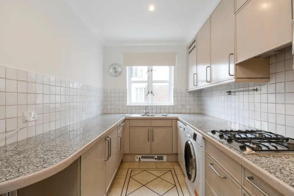 Marloes Road London W8 photo 13
