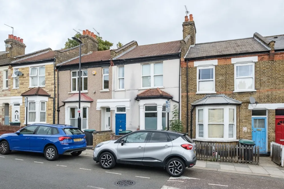 Steele Road London N17 photo 16