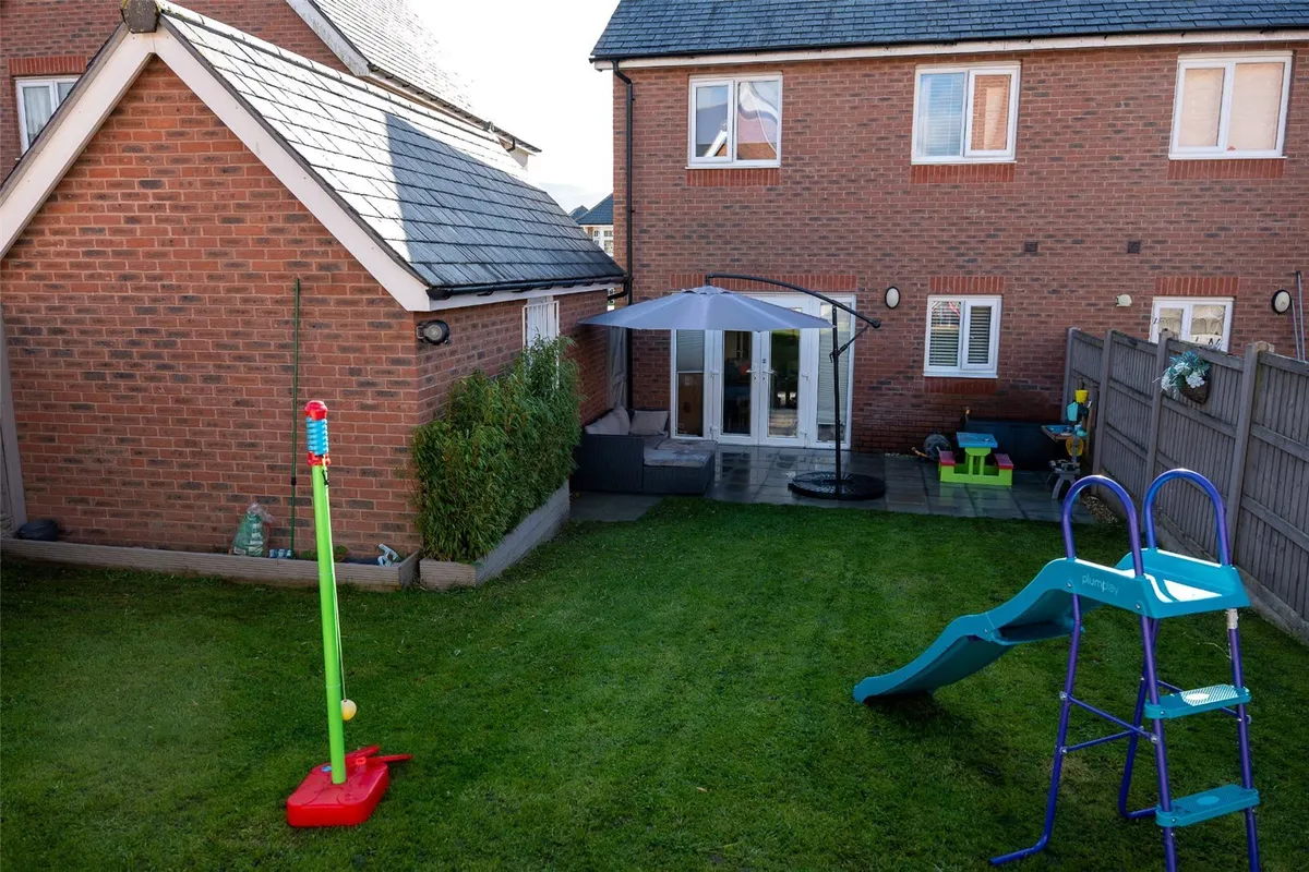 Lon Y Wyddfa, Penrhosgarnedd, Bangor, Gwynedd, LL57