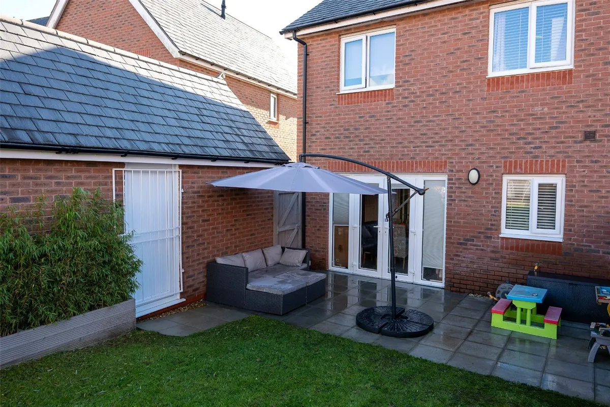 Lon Y Wyddfa, Penrhosgarnedd, Bangor, Gwynedd, LL57