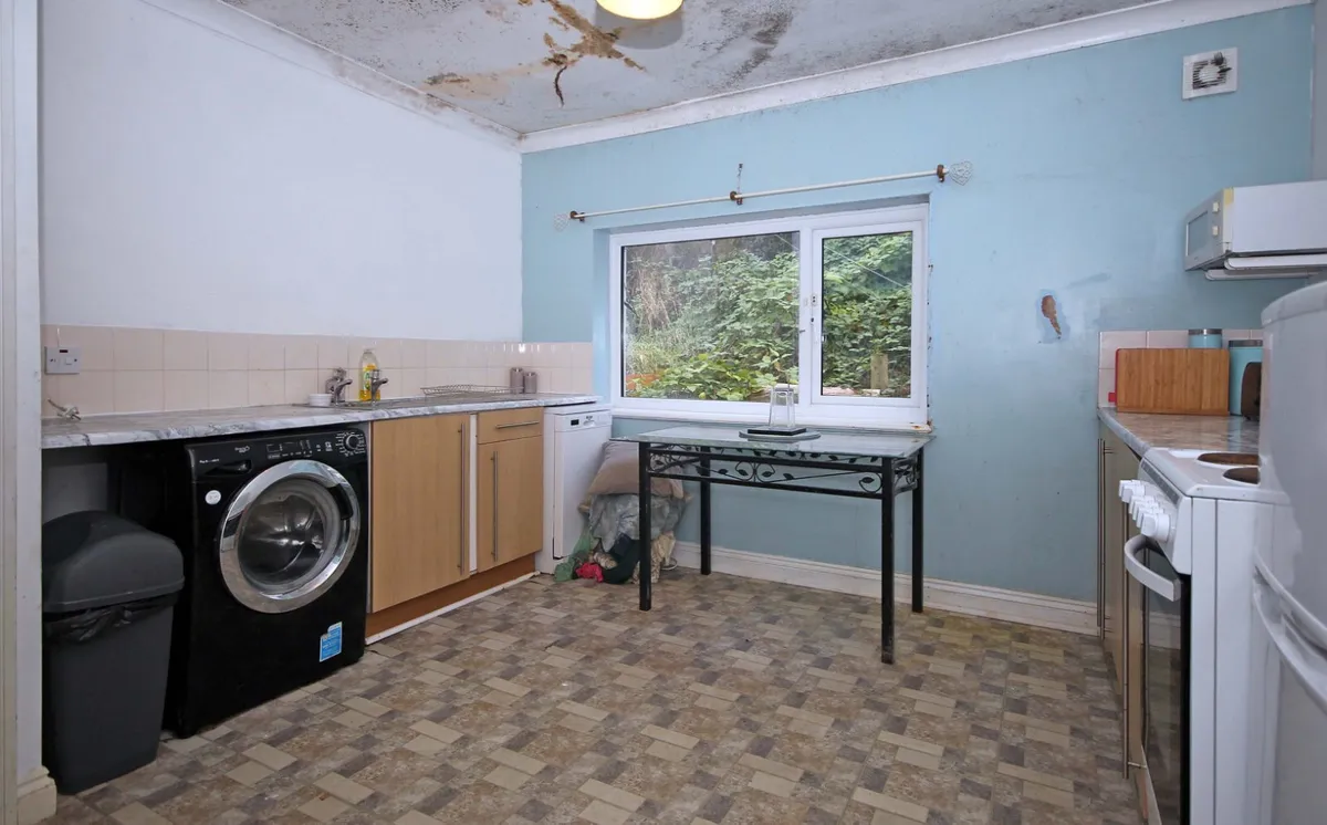 Caernarfon Road, Y Felinheli, Gwynedd, LL56