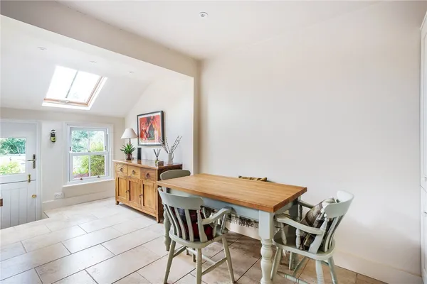 Skimmington Cottages, Reigate Heath, RH2 photo 2