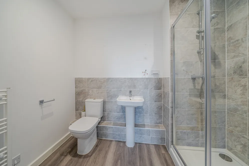1 Nightingale Walk, Farnham, GU9 photo 13