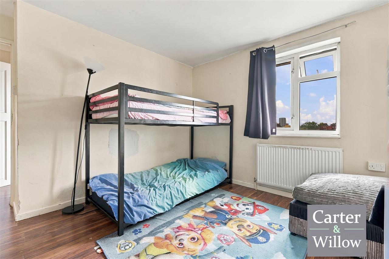 Chelmer Crescent, Barking, Essex Image 10
