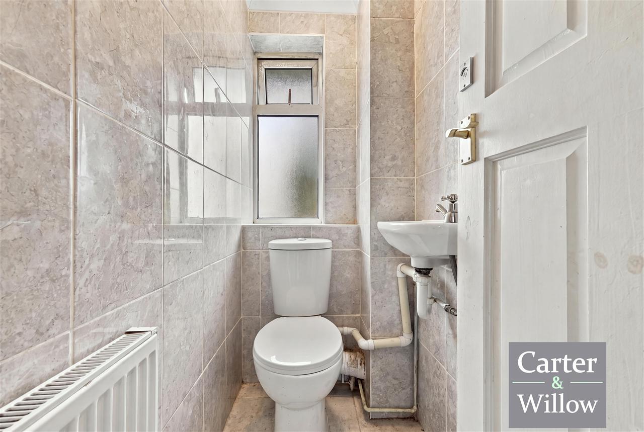 Chelmer Crescent, Barking, Essex Image 13