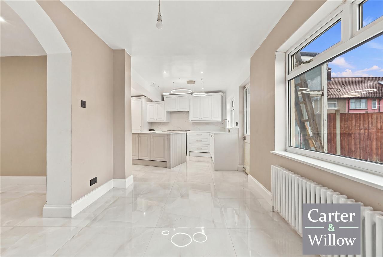Oxlow Lane, Essex Image 8