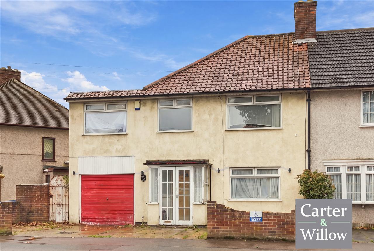 Oxlow Lane, Essex Image 18