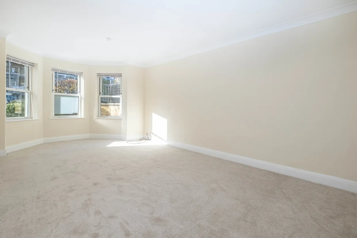 Grove Road, Surbiton, KT6 photo 2