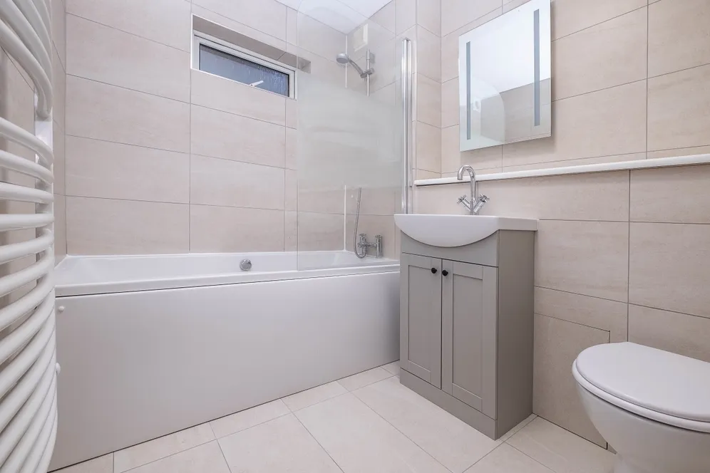 Grove Road, Surbiton, KT6 photo 6