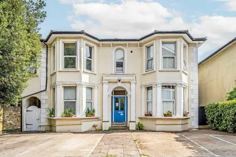 Grove Crescent, Kingston Upon Thames, KT1