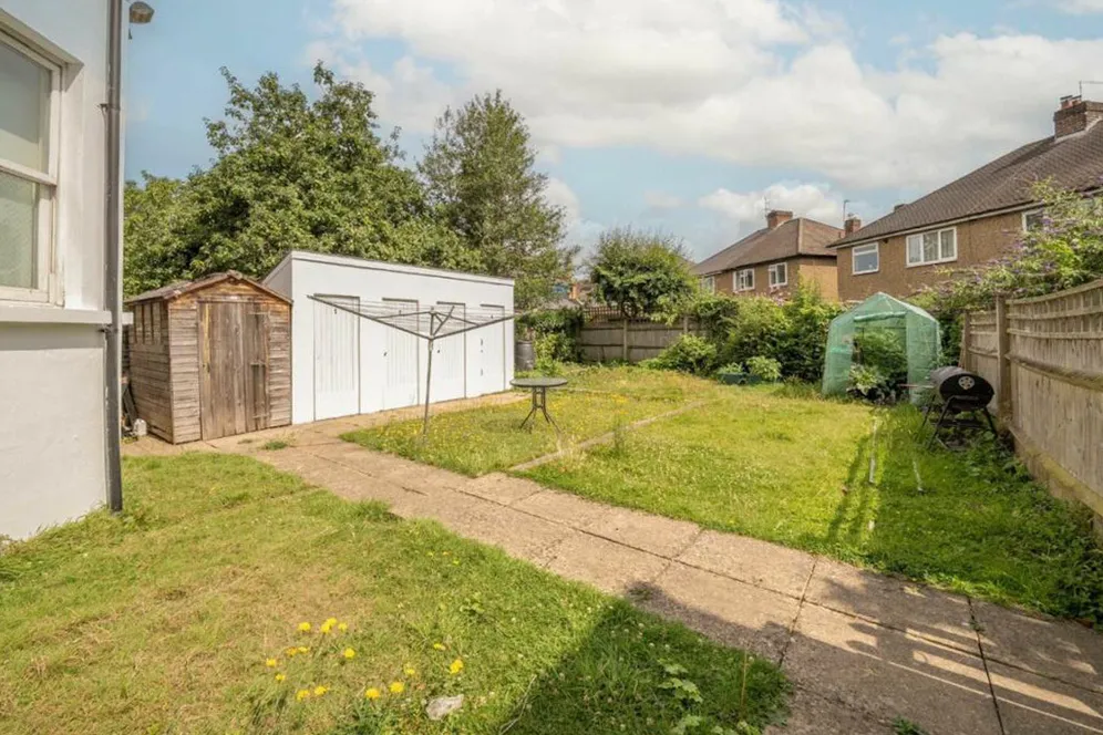 Grove Crescent, Kingston Upon Thames, KT1 photo 3