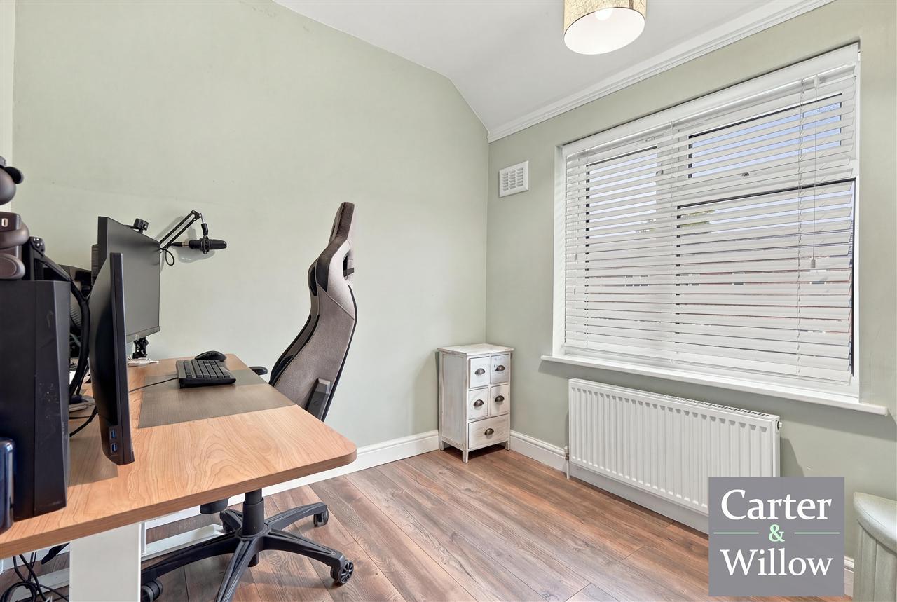 Ellerton Road, Essex Image 14