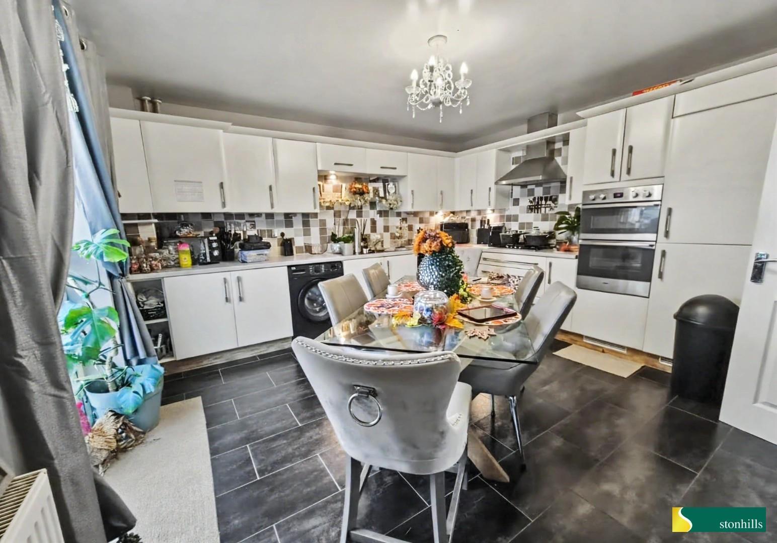 Ironwood Avenue, Desborough, Kettering Image 5