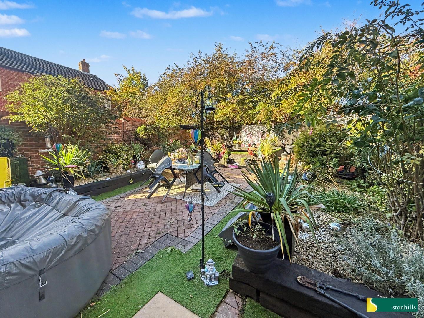 Ironwood Avenue, Desborough, Kettering Image 16