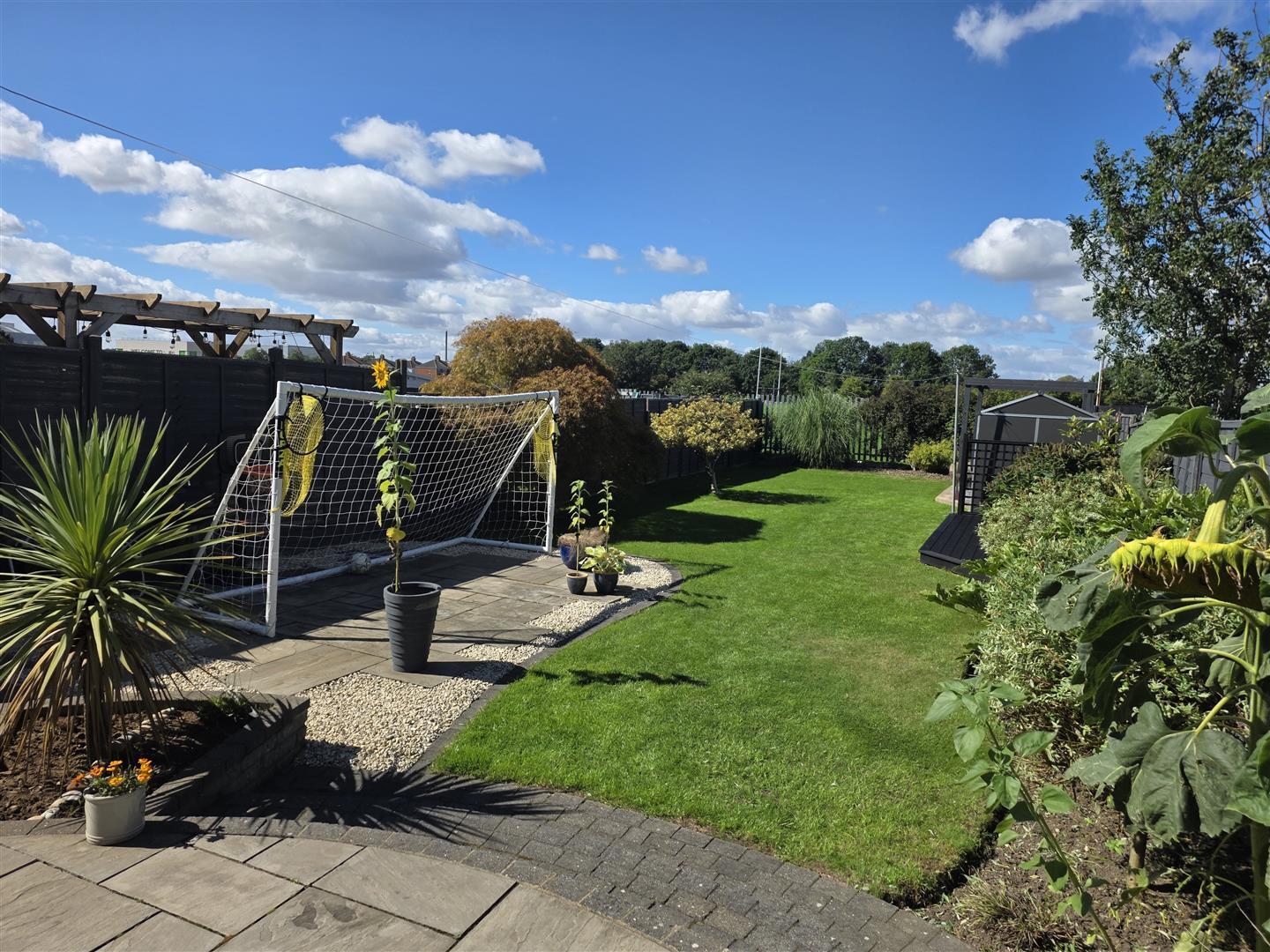Birklands Drive, Hull Image 19