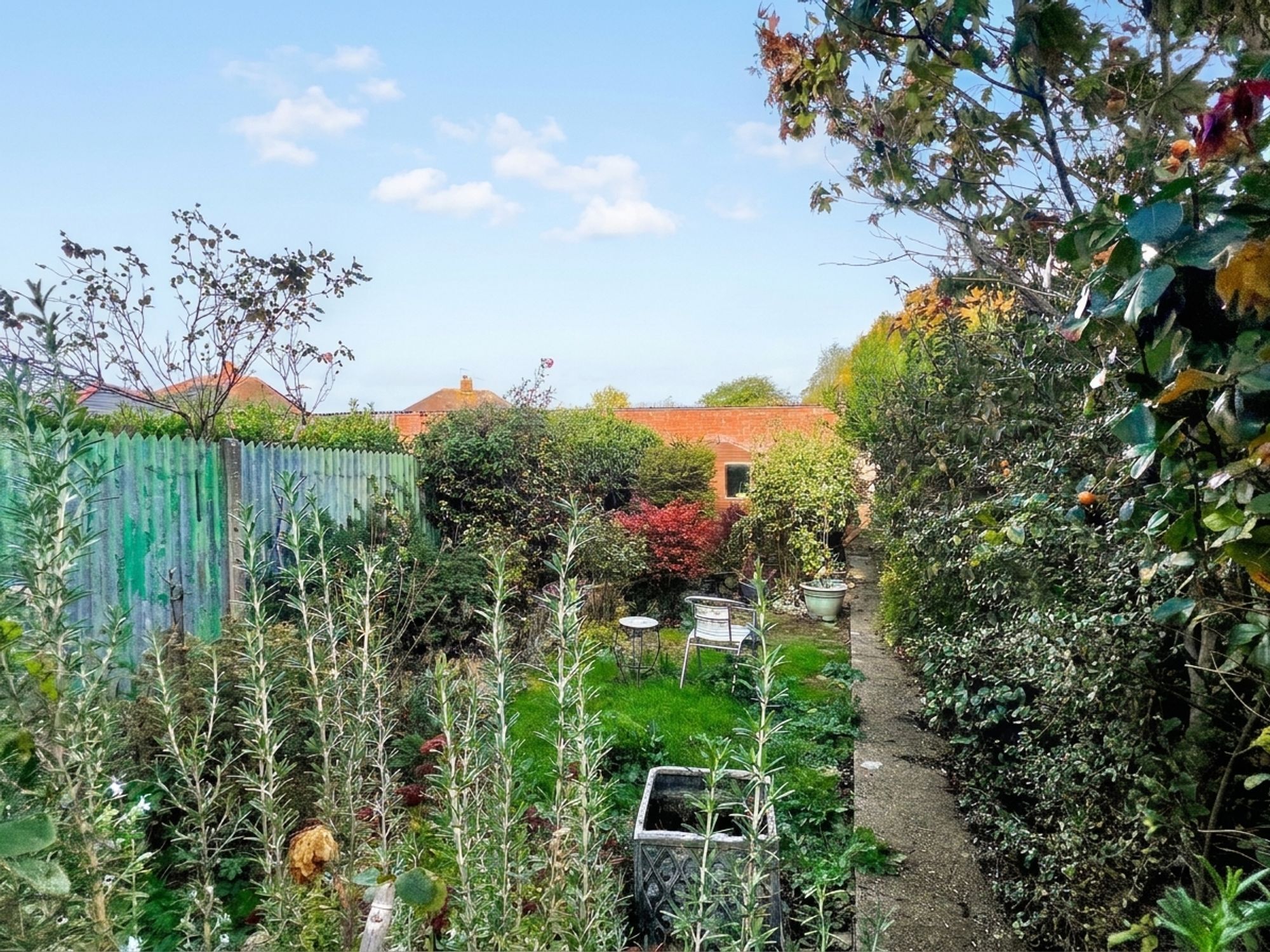 Holway Road - NO onward chain! Image 4