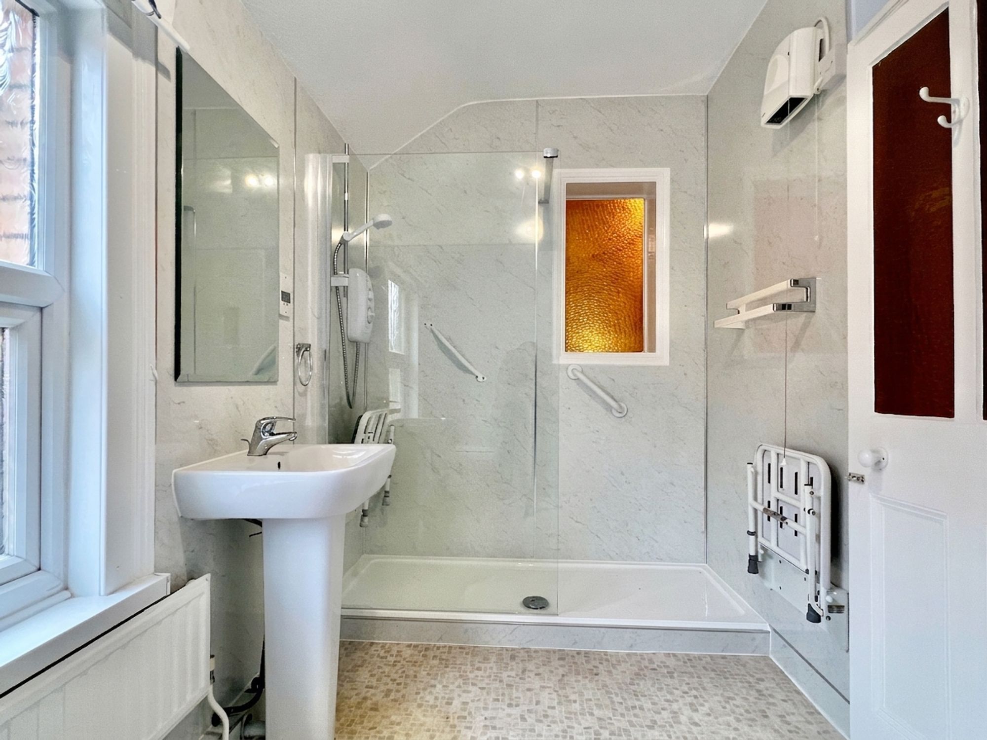 Holway Road - NO onward chain! Image 15