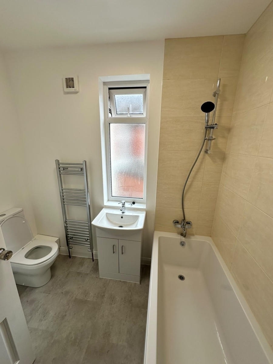 80a Baginton Road, Styvechale, Coventry Image 8